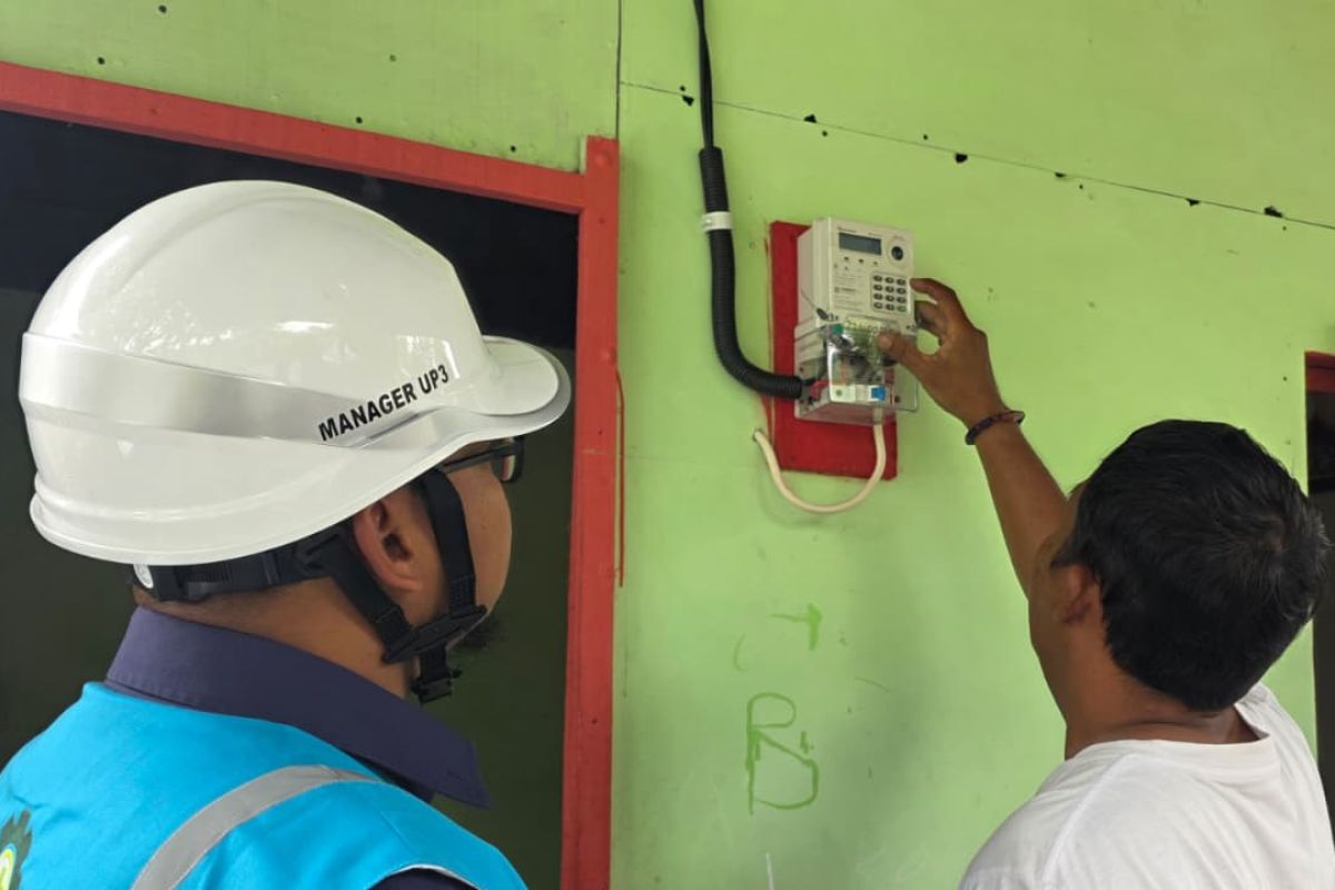 PLN sambung listrik gratis lewat Light Up The Dream di Palangka Raya