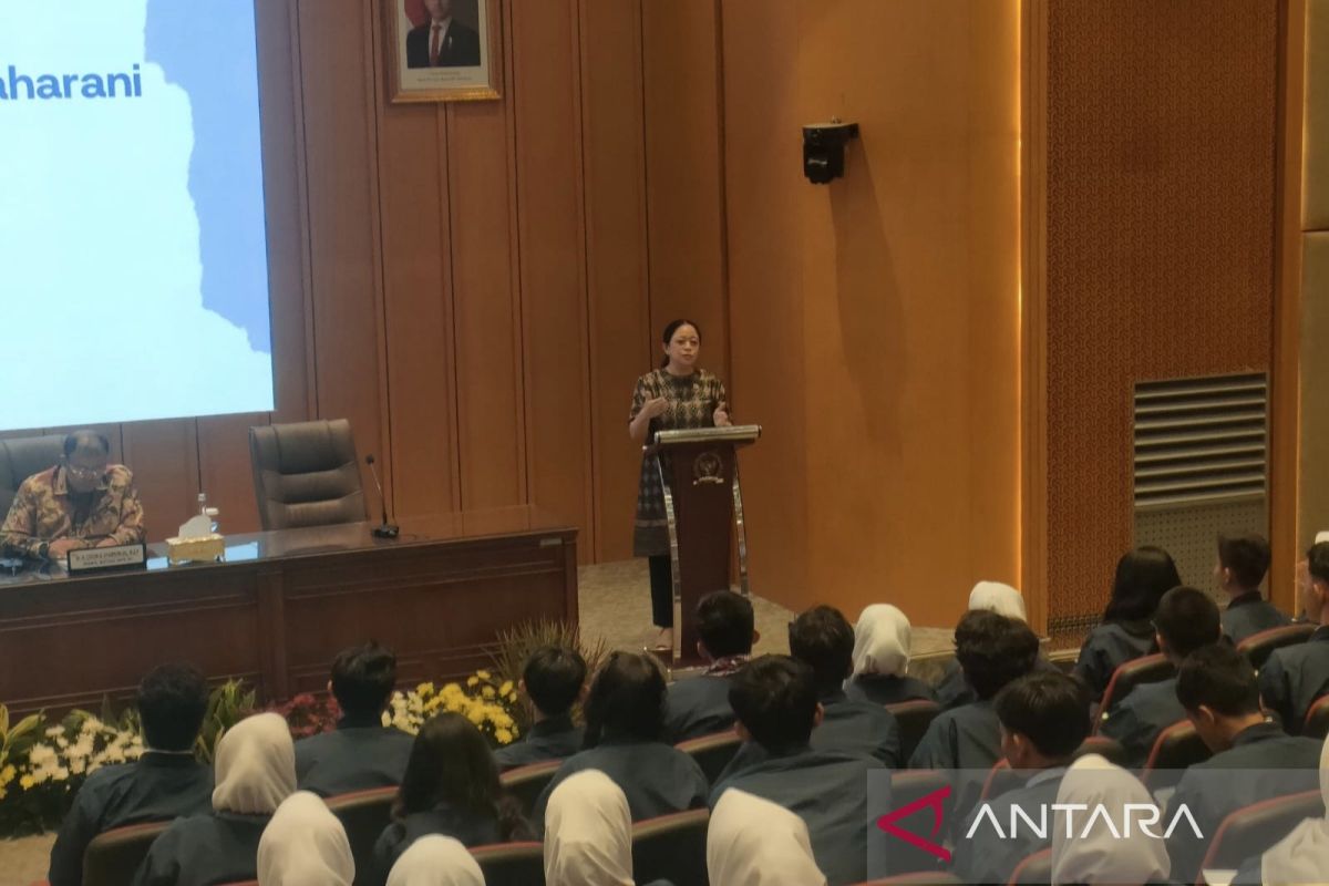 Terima Parlemen Remaja 2025, Puan: DPR terbuka tapi tak boleh sembarangan