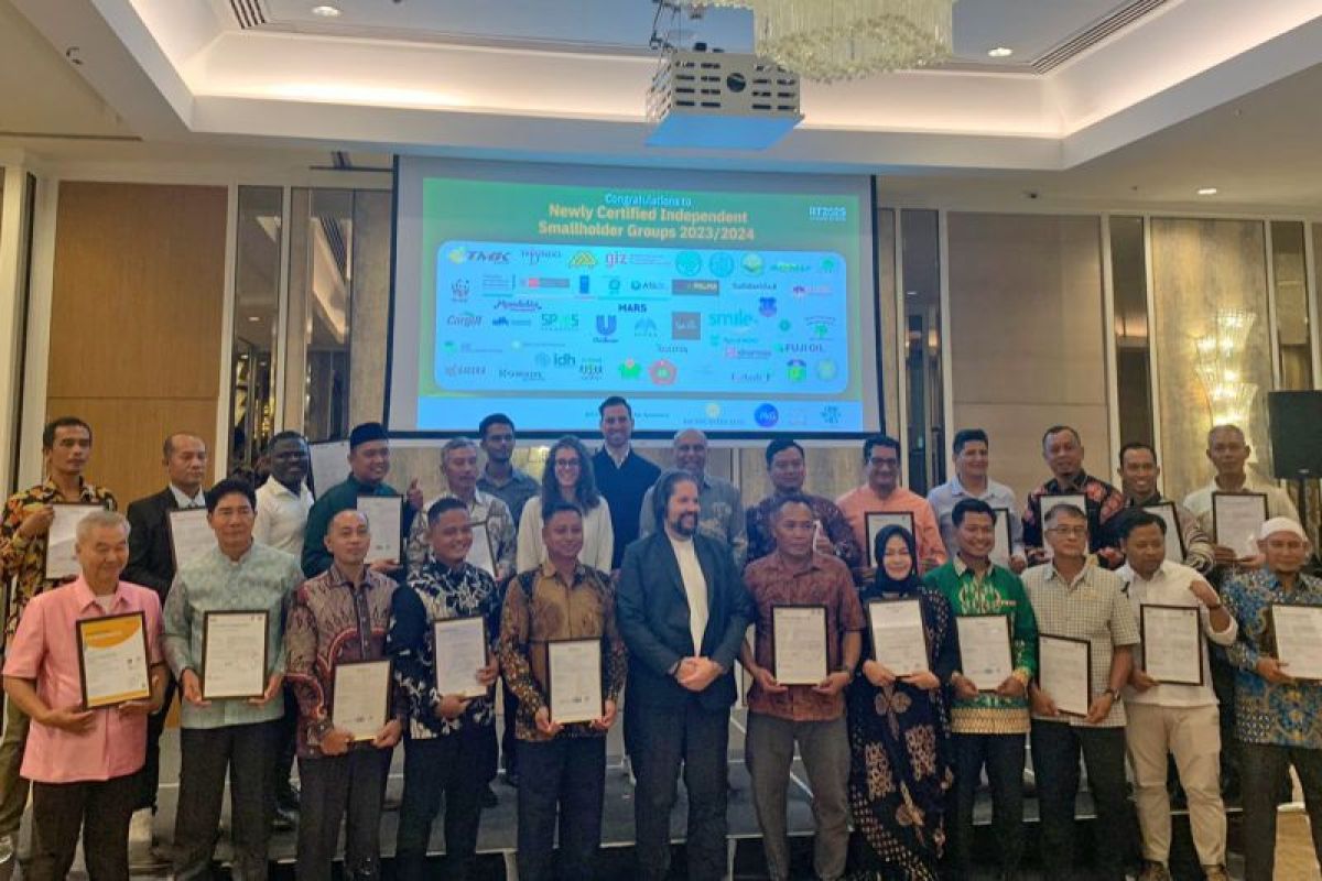 299 petani Aceh raih Sertifikasi RSPO, didukung oleh inisiatif petani Sinar Mas Agribusiness and Food