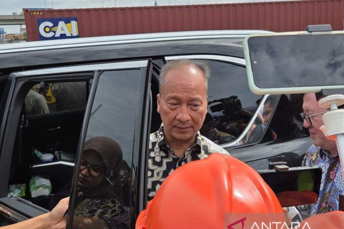 Menperin sebut 75 persen produksi Lotte Chemical diserap dalam negeri