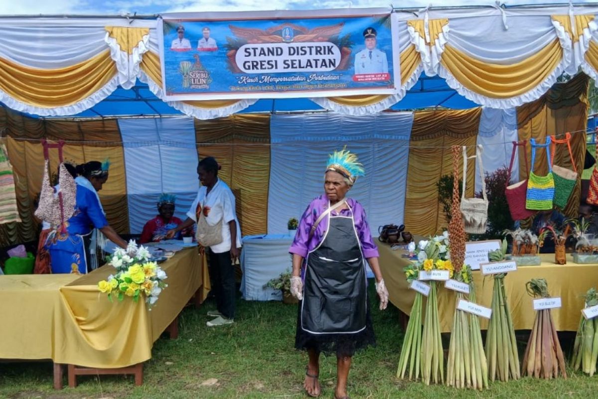 Pemkab Jayapura: Festival Seribu Lilin mengangkat kearifan budaya lokal