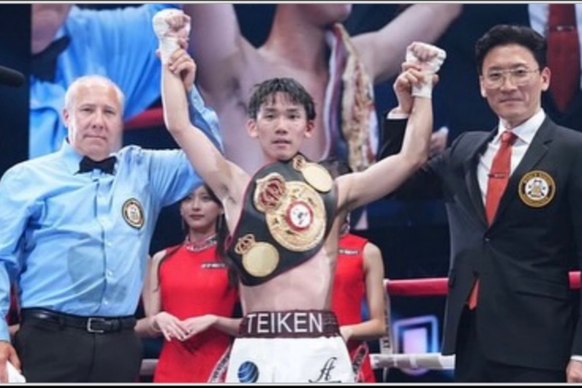 Takami dan Santiago naik ring untuk penyatuan gelar WBA dan WBO
