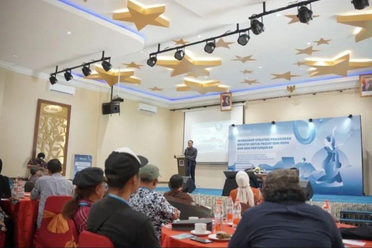 Bupati Pacitan apresiasi Kemenkraf bantu seniman kuasai pemasaran