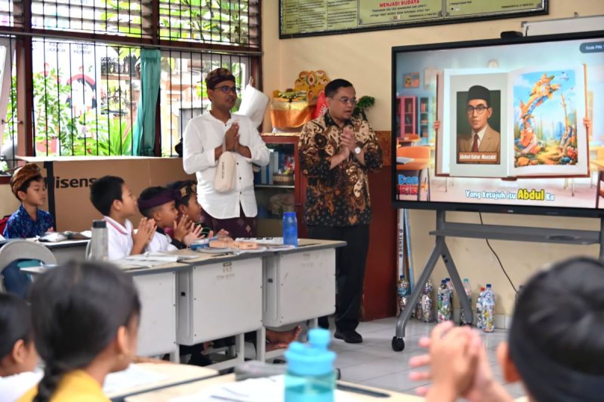 Kemendikdasmen: IFP buat pembelajaran menyenangkan di SDN Denpasar