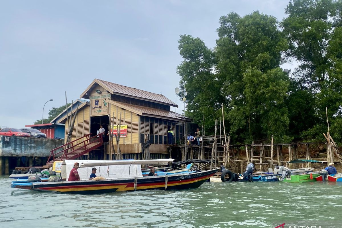 8 SPBU di Batam dapat izin menyalurkan BBM bersubsidi untuk nelayan