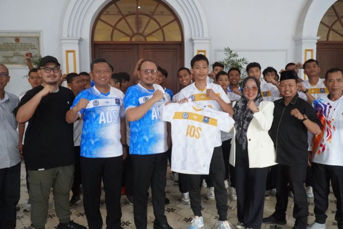 Kota Tegal luncurkan jersey baru untuk tim sepak bola
