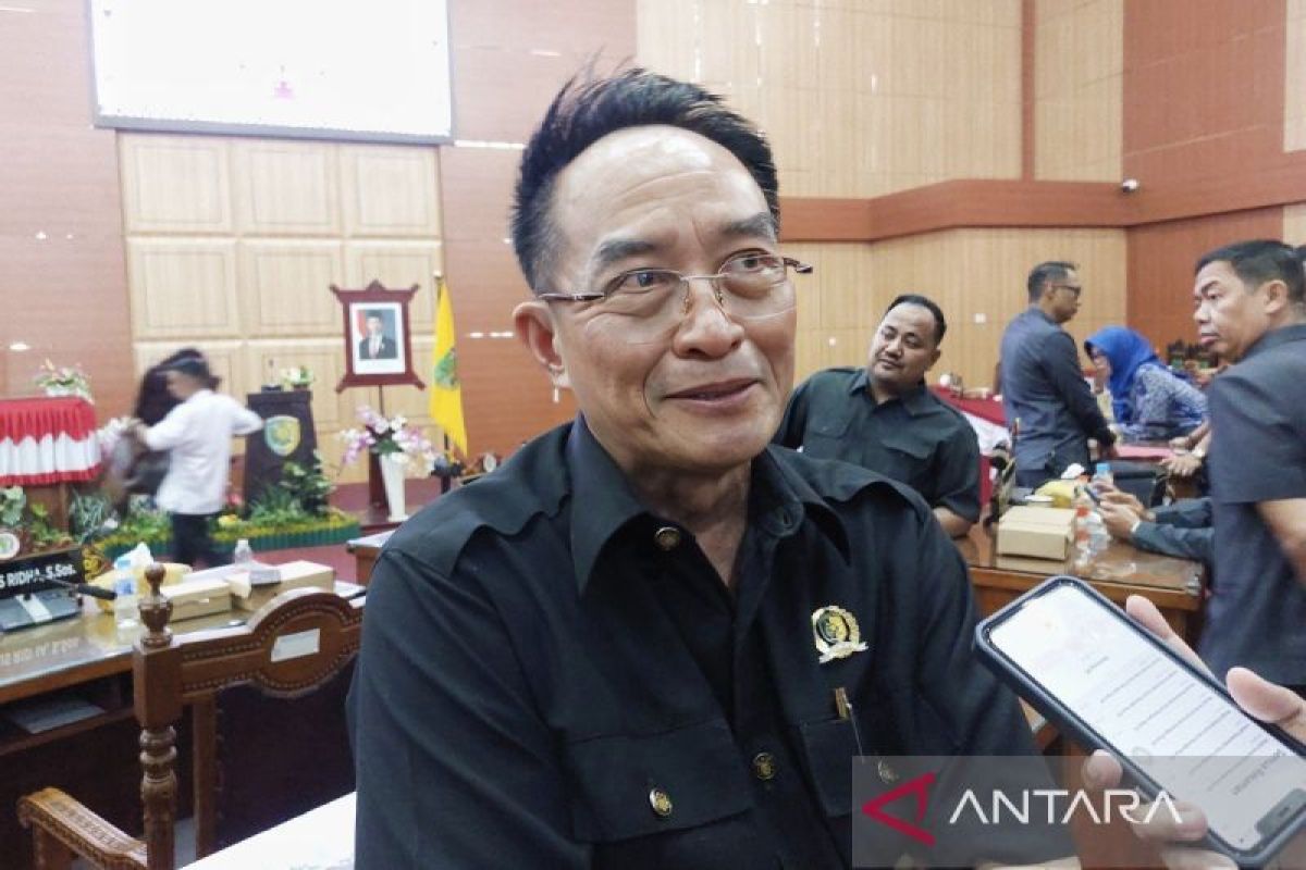 DPRD: Tertibkan bangunan menutup drainase