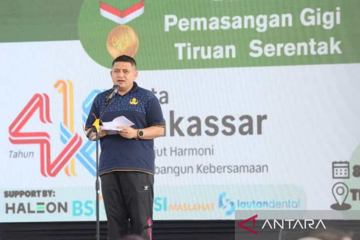 Makassar catat rekor MuRI penyerahan gigi palsu terbanyak