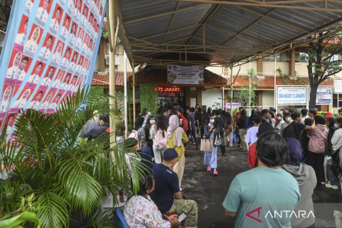 Mensos kolaborasi dengan Gubernur DKI beri bantuan korban ledakan