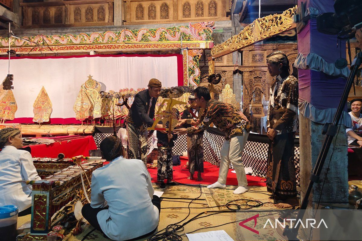 Kementerian Kebudayaan apresiasi pagelaran wayang 24 jam di Boyolali