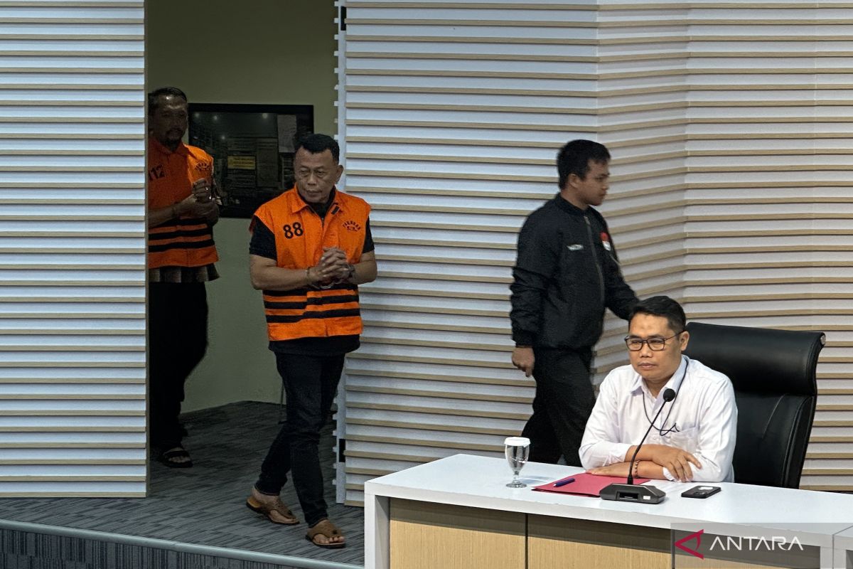 KPK tetapkan Bupati Ponorogo Sugiri Sancoko sebagai tersangka