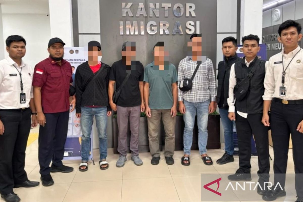 Imigrasi deportasi empat warganegara Vietnam dari hutan Aceh Jaya