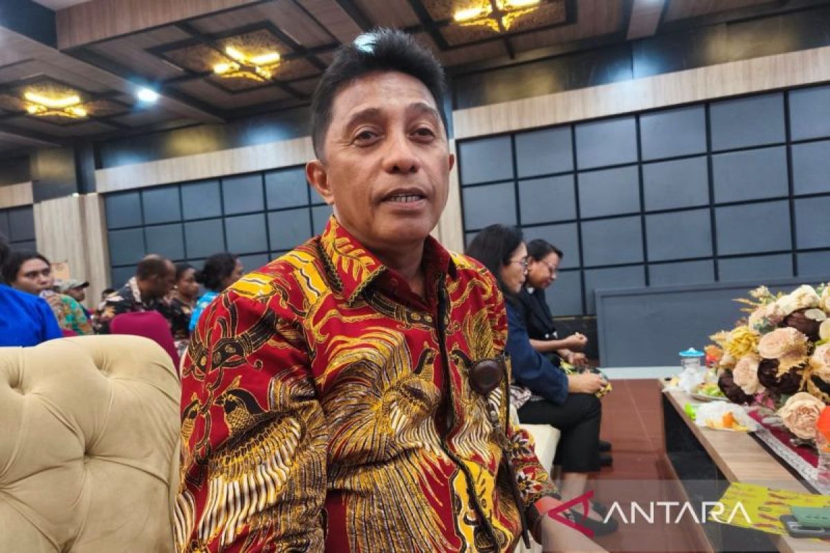 Dukcapil Manokwari siapkan 14.600 blanko KTP-el untuk distrik baru