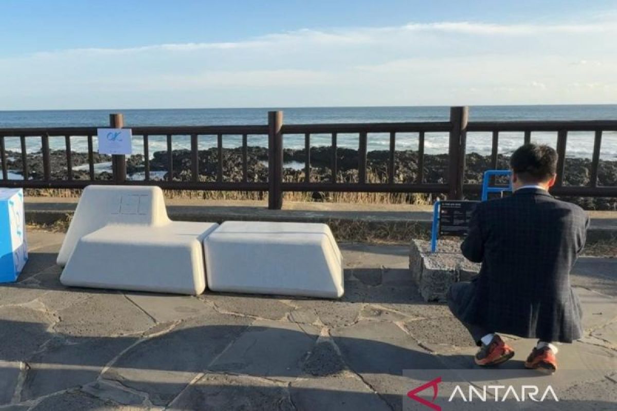 ASEAN punya bangku khusus pada jalur trekking ASEAN-Korea Olle di Jeju