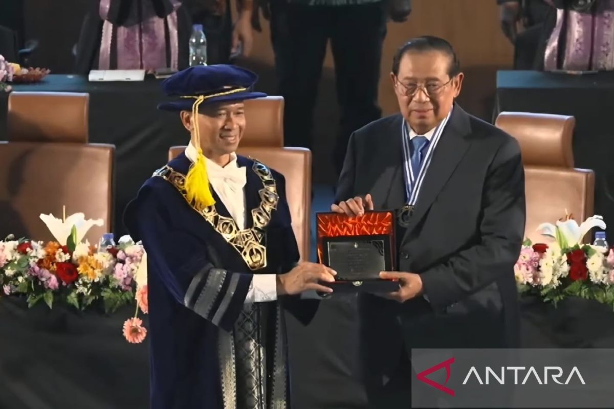 ITS beri penghargaan 10 November kepada mantan Presiden SBY