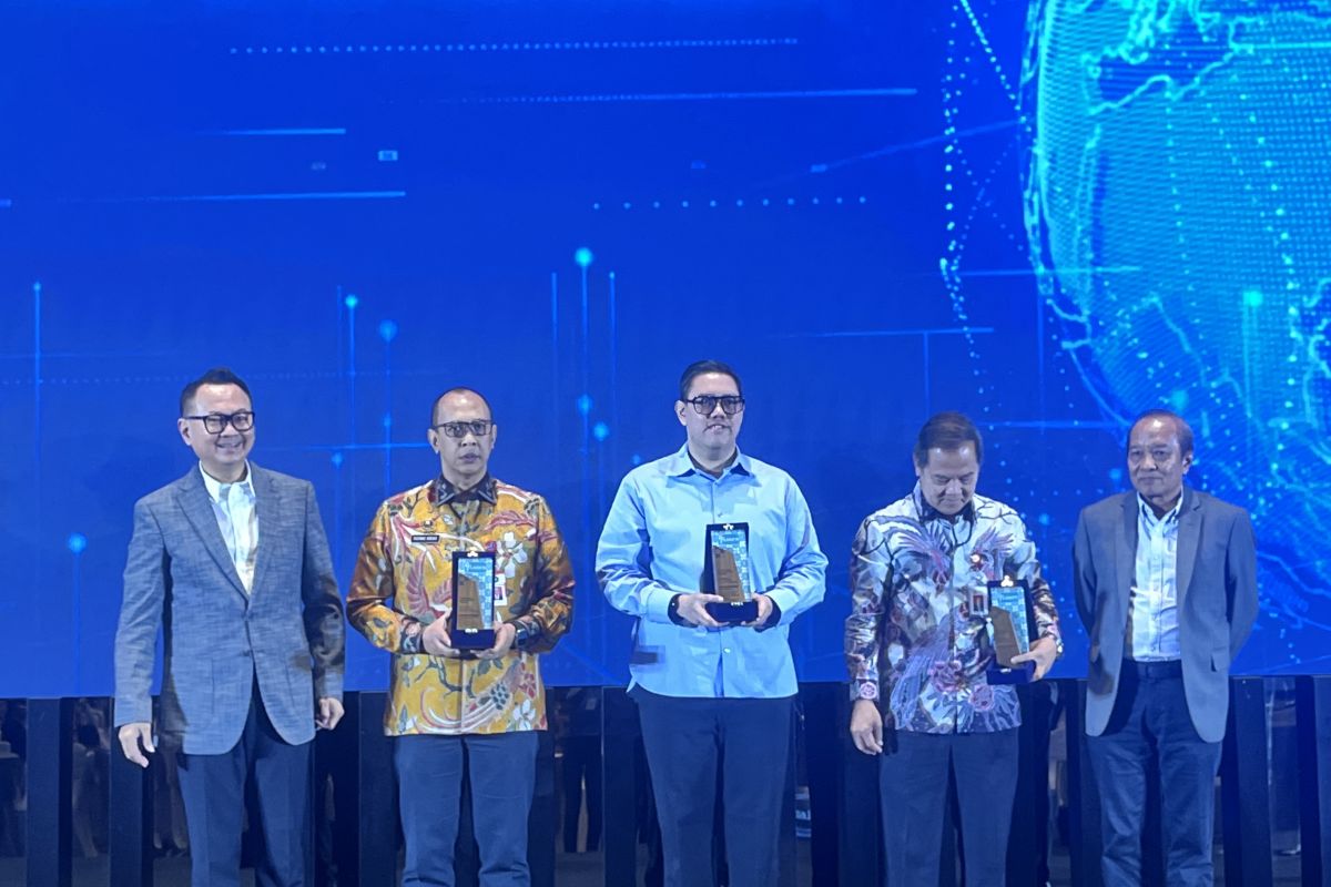 Anggota DPR nilai industri asuransi hadapi tantangan tata kelola data