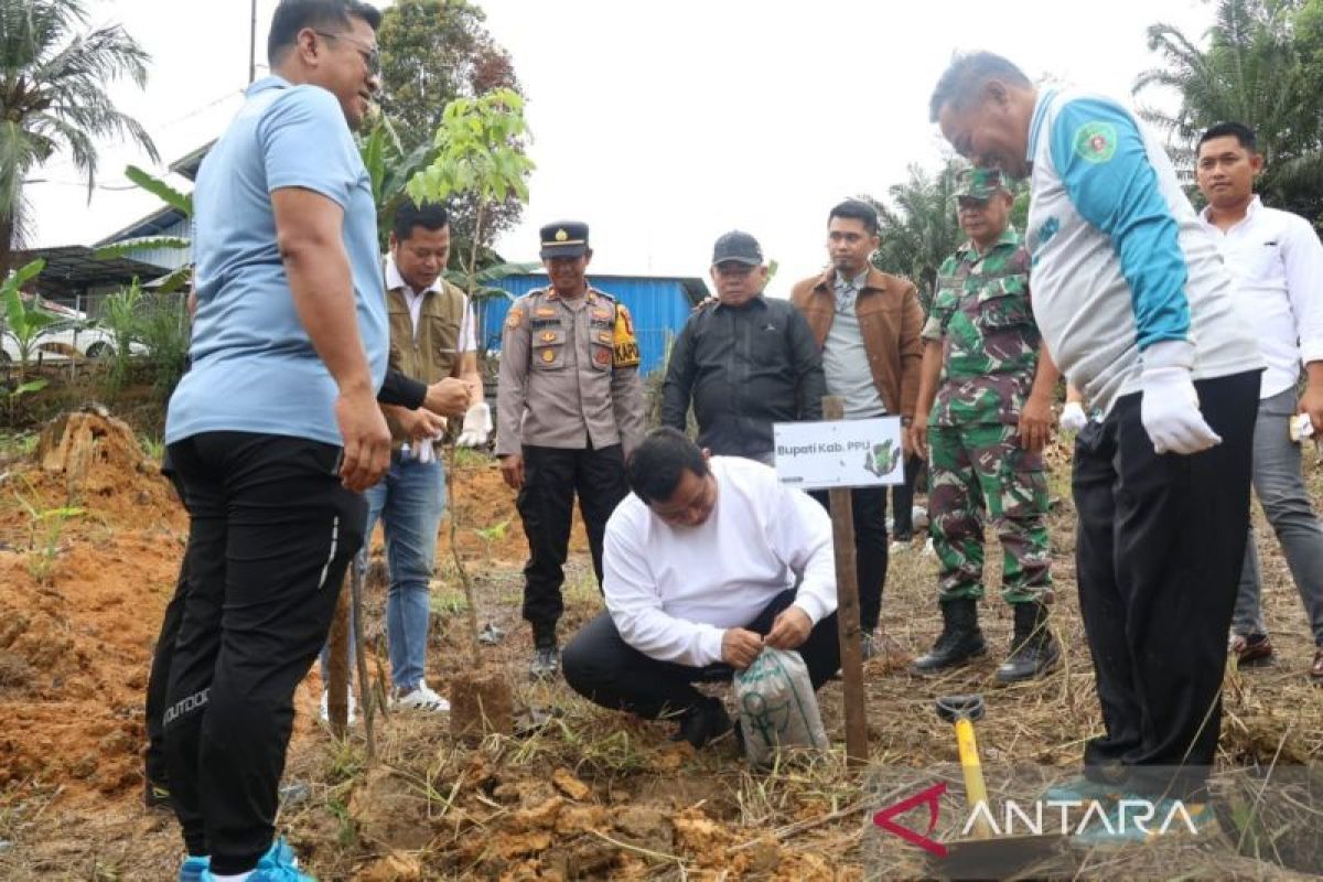 Desa Sukaraja Penajam manfaatkan dana karbon guna bangun Kampung Buah