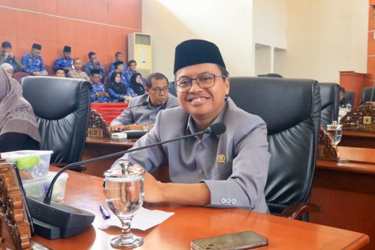 Interupsi saat paripurna, Ubaidilah dorong pelebaran jalan dan transportasi massal