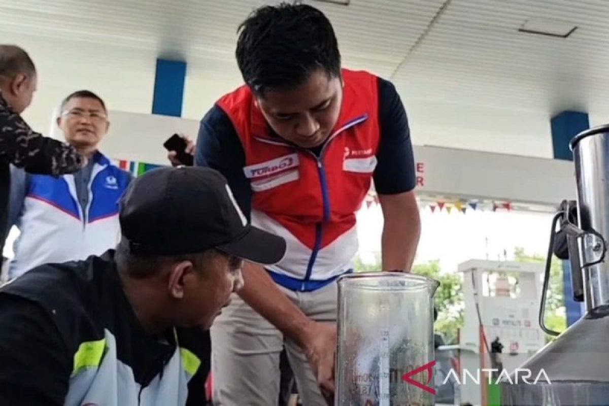Pertamina cek lebih dari 500 SPBU di Jatim imbas motor 'brebet'