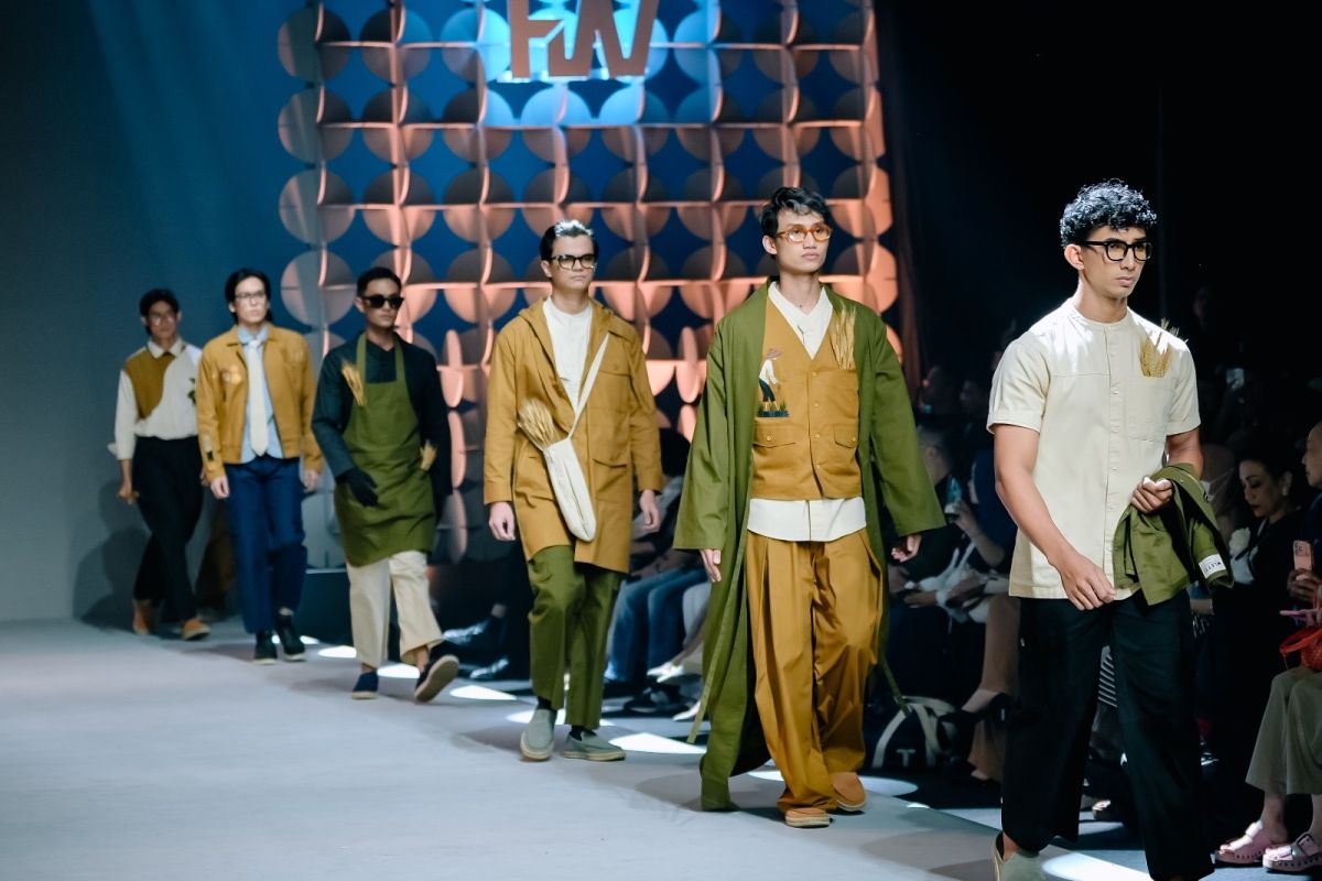 LETTI tampilkan koleksi busana dengan esensi kultur agraria