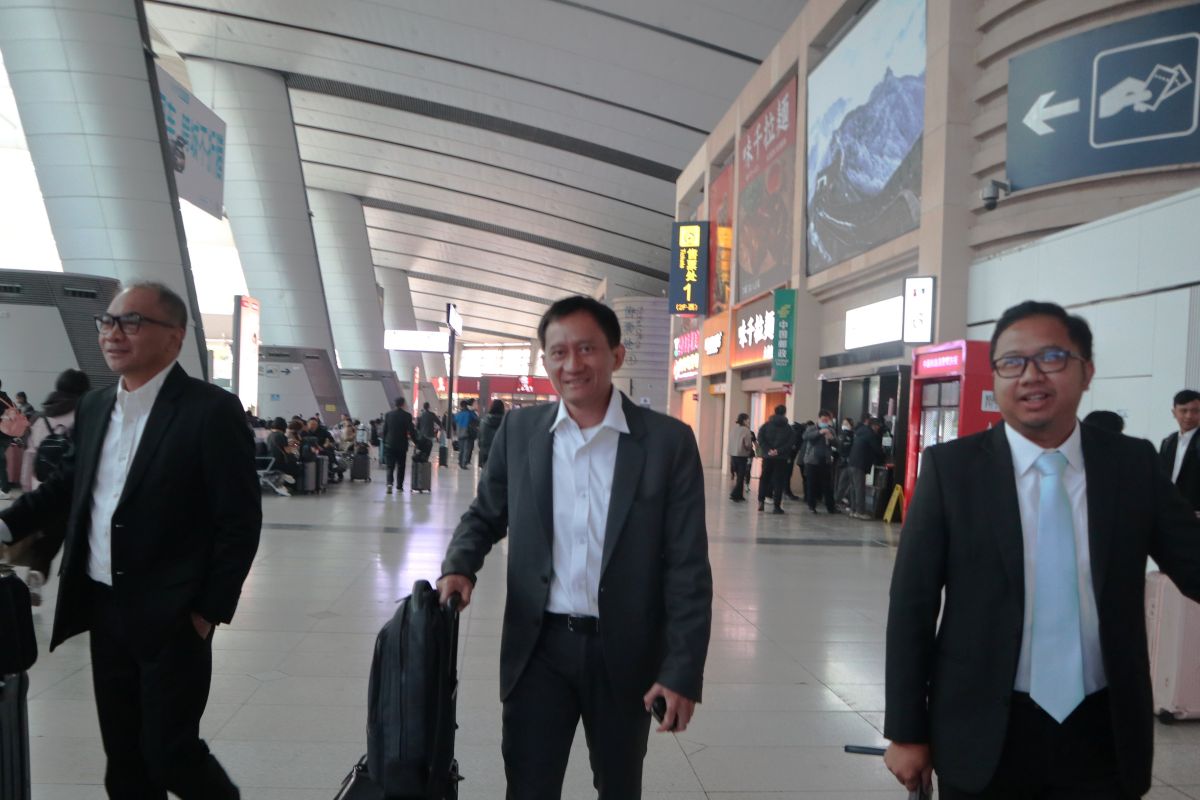 KAI jadikan China acuan pengembangan kereta di Indonesia