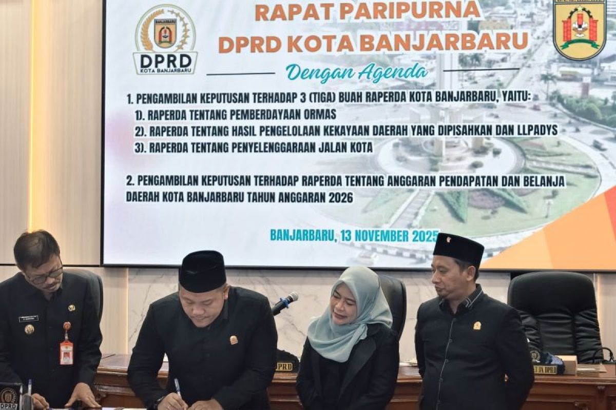 DPRD Banjarbaru sahkan Perda APBD 2026 dan tiga perda inisiatif