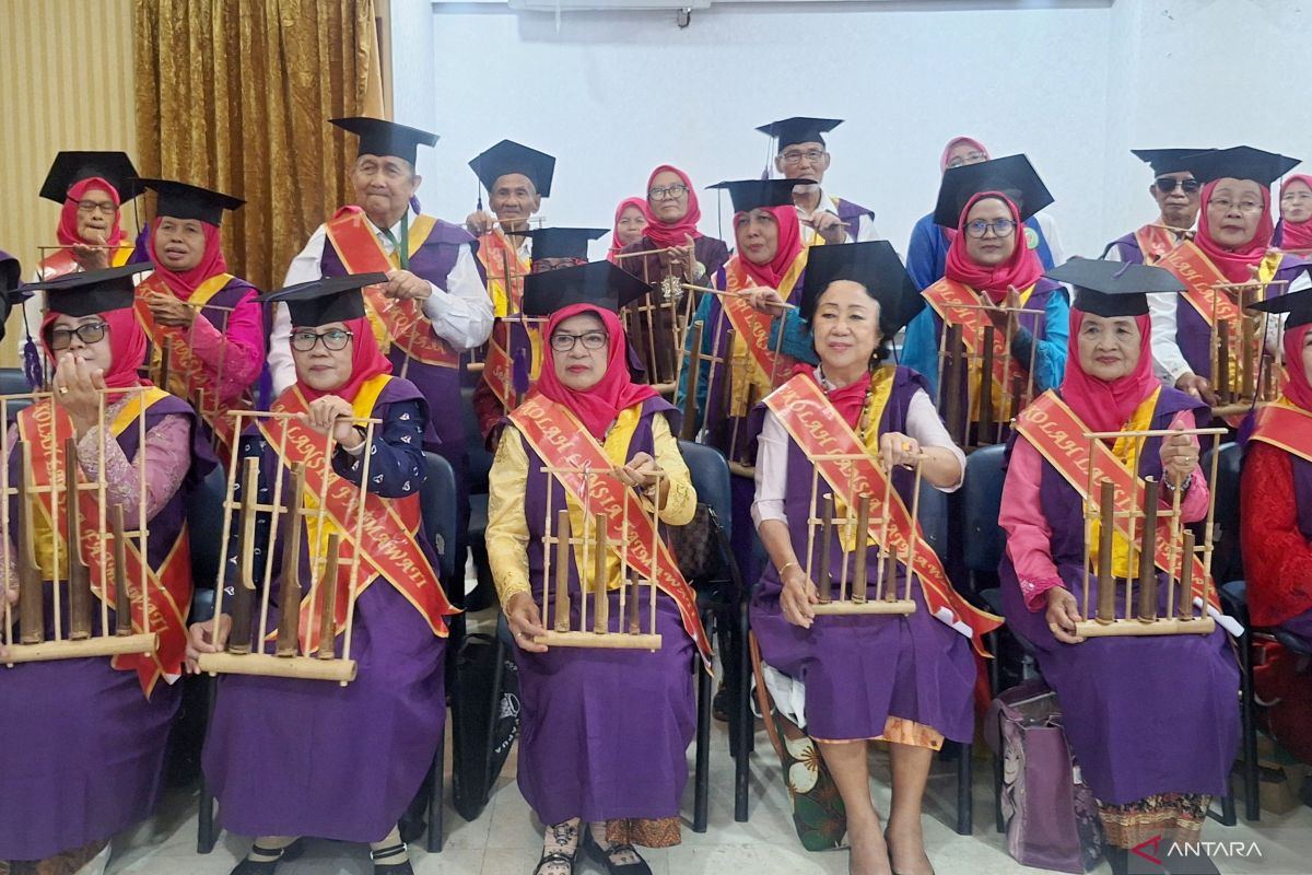 Sekolah Lansia diharapkan jadi inspirasi semangat hidup dan belajar