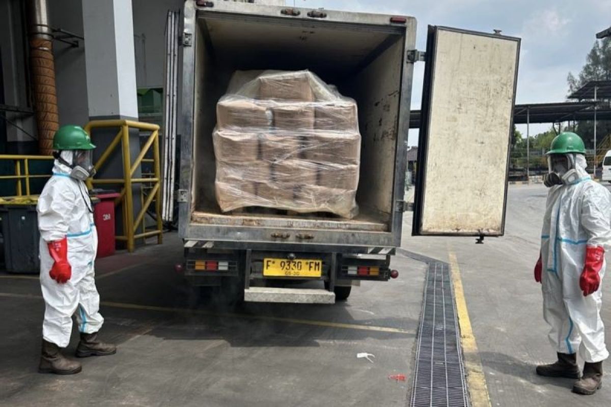 Indonesia destroys 5.7 tons of radioactive shrimp following U.S. alert