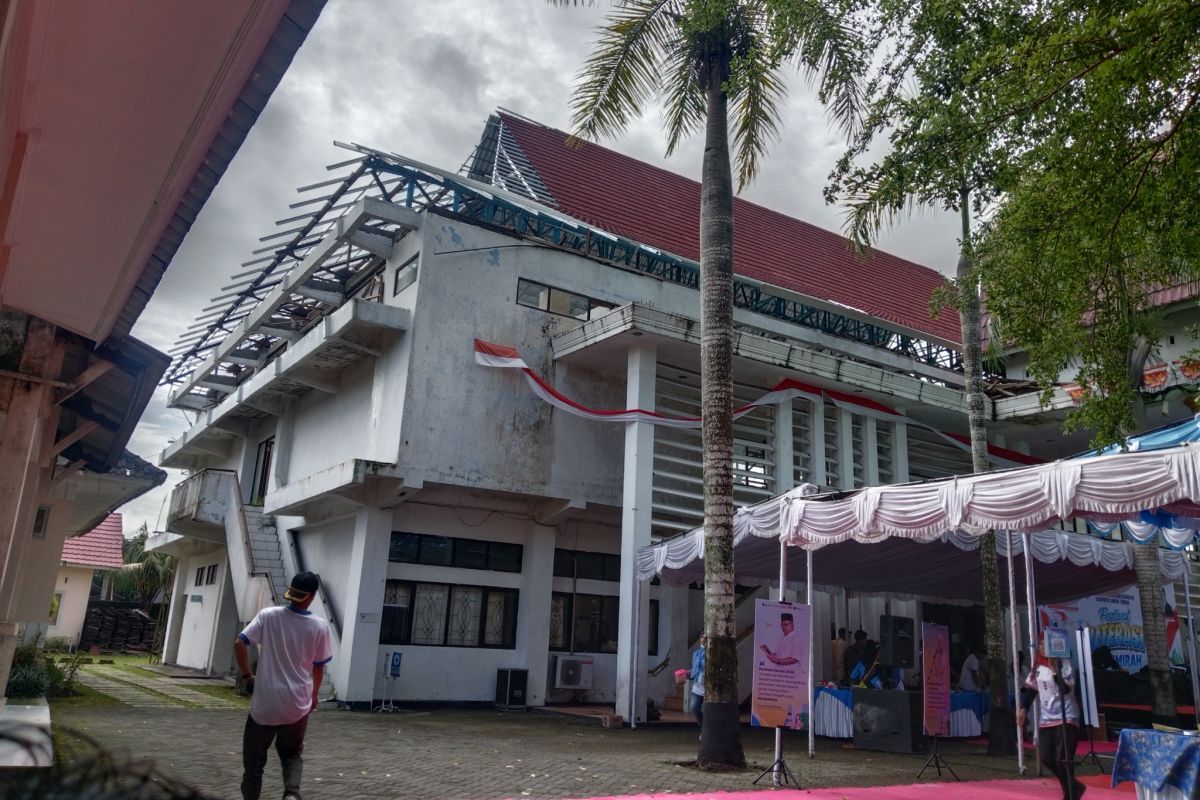 Gedung Perpustakaan dan Arsip Lombok Tengah direnovasi