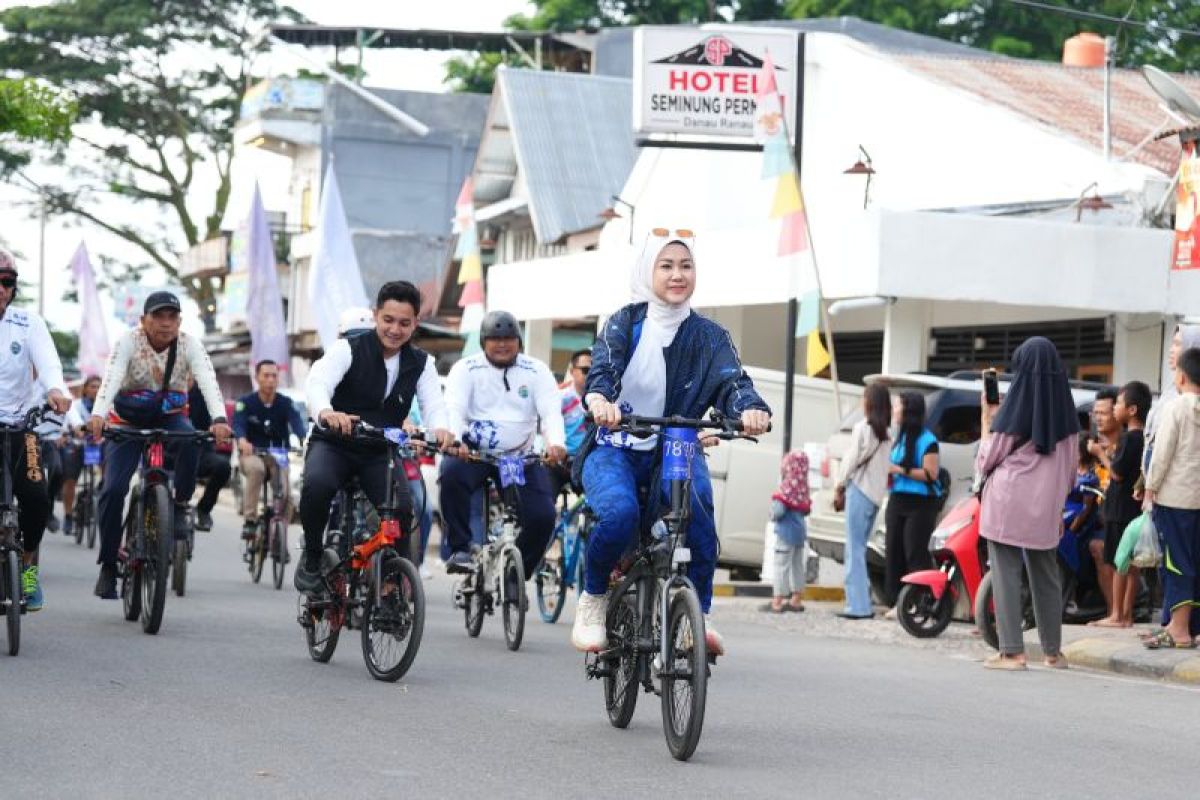 Herman Deru lepas 1.863 pesepeda Sriwijaya Ranau Grand Fondo 2025