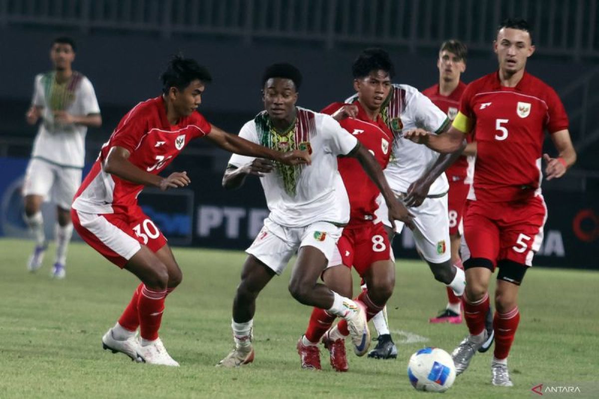 Laga persahabatan Timnas Indonesia U-22 lawan Mali