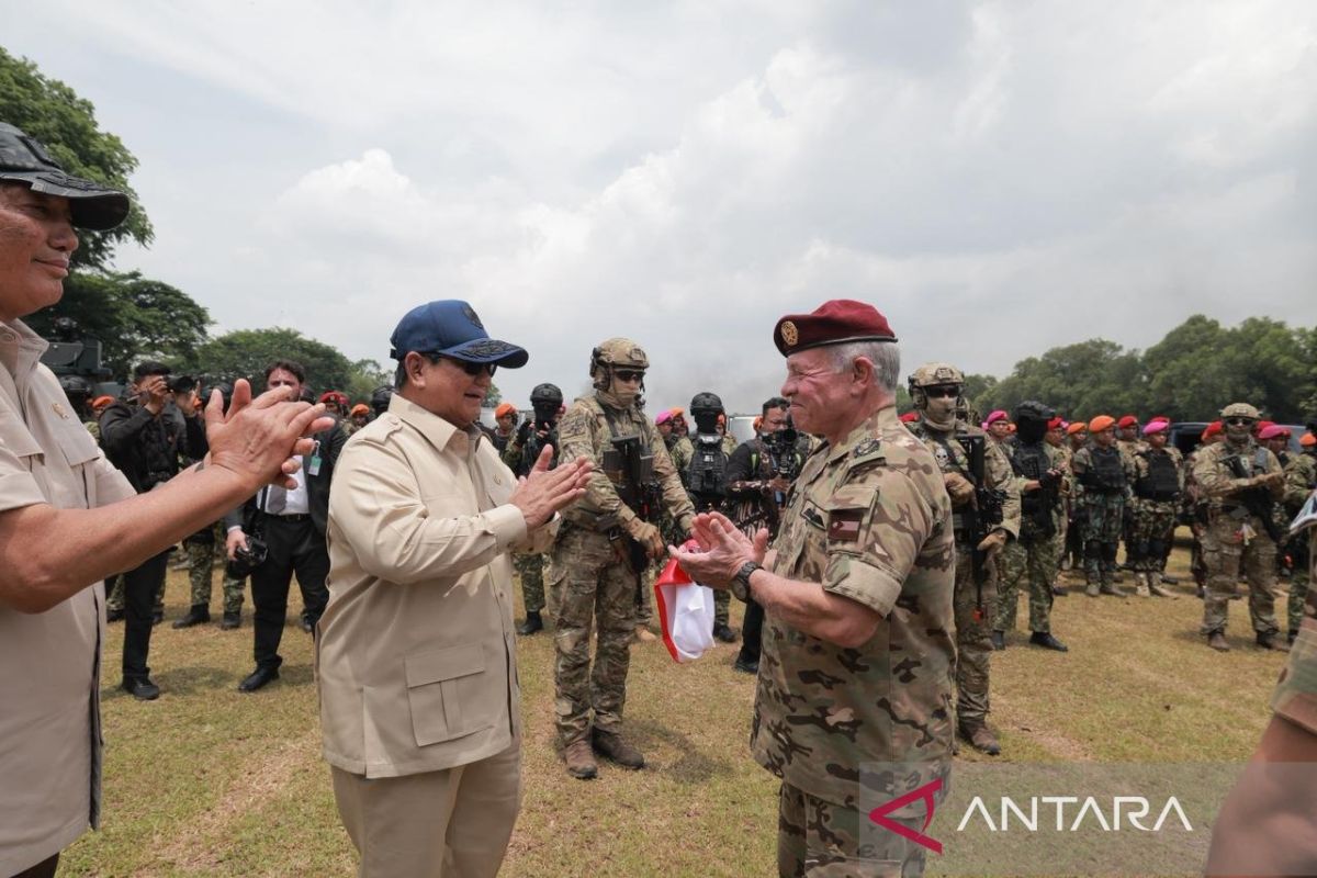 Prabowo-Raja Abdullah II saksikan demonstasi drone tentara RI-Yordania