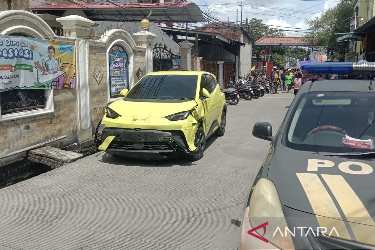 Polisi selidiki kecelakaan yang libatkan sejumlah kendaraan di Jakut
