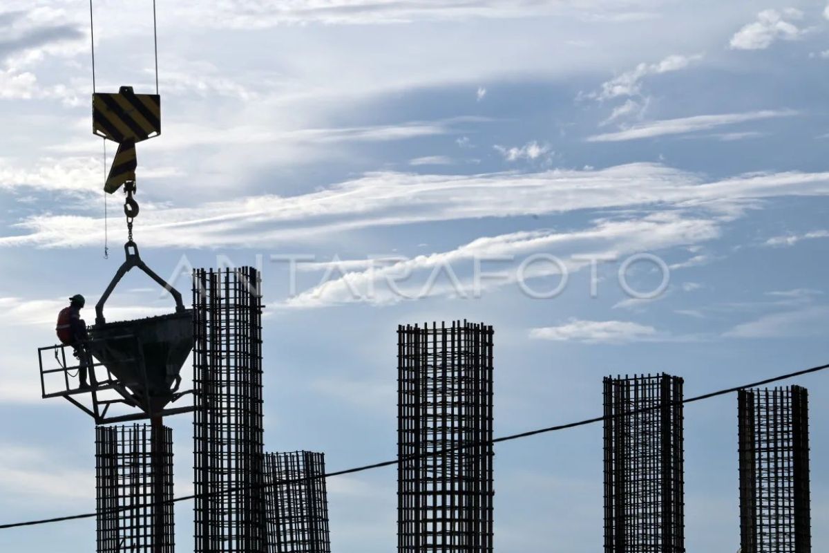 Membangun fondasi baru investasi daerah