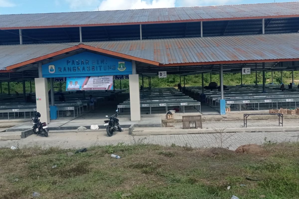 823 PKL di Lebak akhirnya tempati Pasar Semi Narimbang