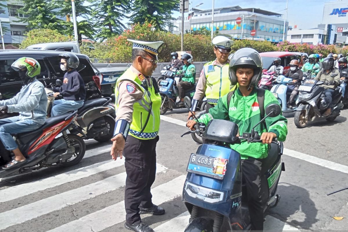 Pemotor tutup pelat nomor jadi pelanggaran paling banyak di Jakbar