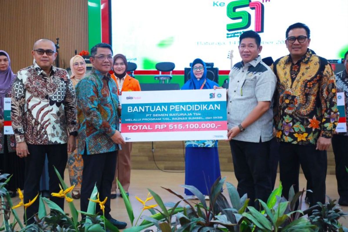 Rayakan HUT ke-51 tahun,  Semen Baturaja salurkan bantuan senilai Rp715 juta untuk masyarakat