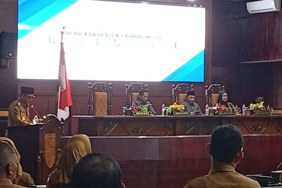 Pemkab dan DPRD Probolinggo bahas Raperda APBD 2026 defisit Rp72 miliar