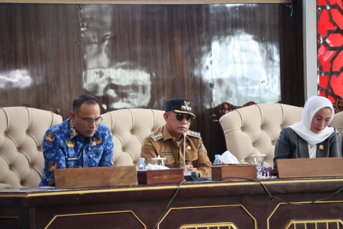 Eksekutif bersama Legislatif mediasi masyarakat Pulau Laut Timur dengan perusahaan