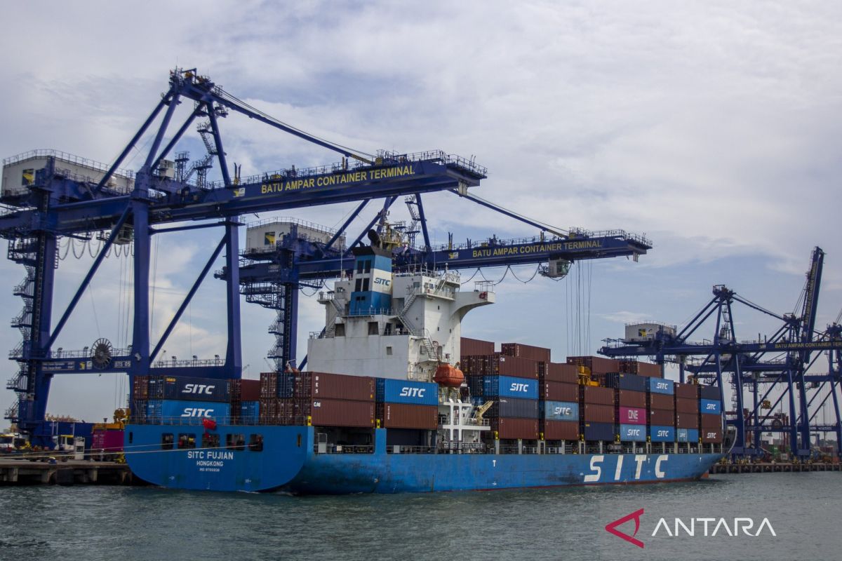 Indonesia logs 70th month of trade surplus in February