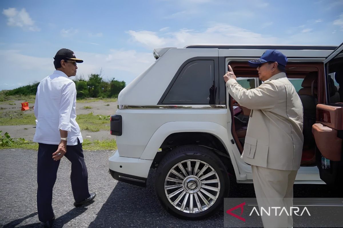 Keakraban Prabowo dan Sri Sultan warnai peresmian Jembatan Kabanaran