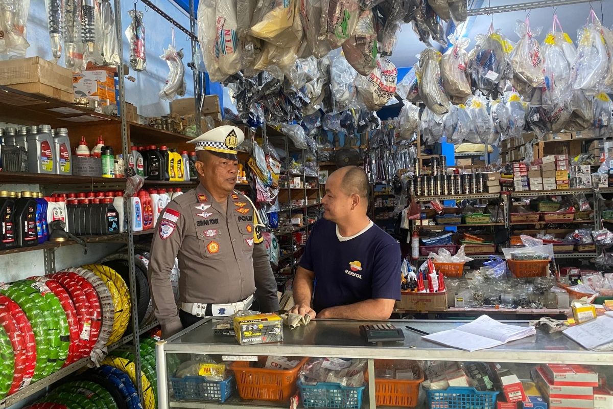 Polres Natuna periksa bengkel dan imbau larangan jual knalpot brong