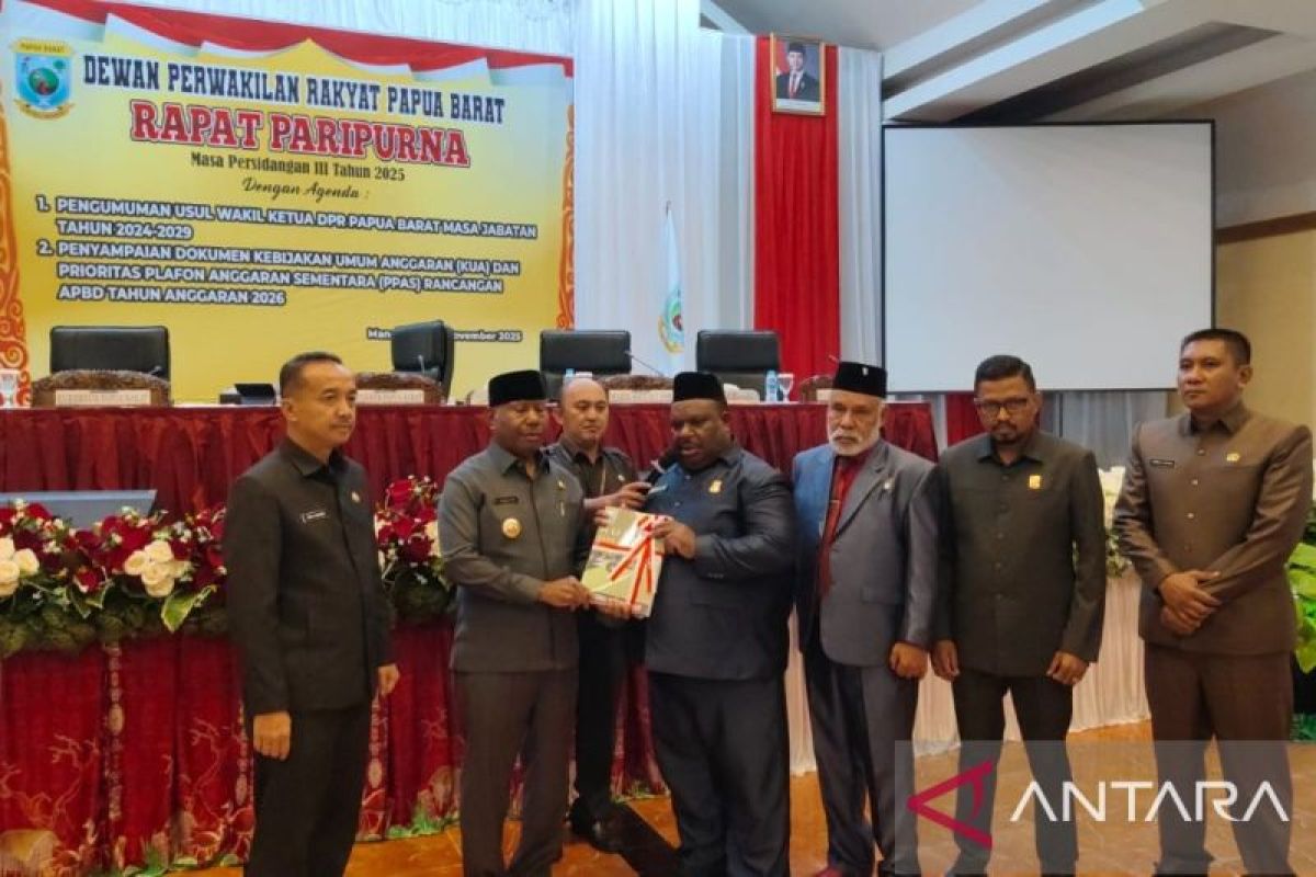 Dominggus Mandacan: Proyeksi belanja APBD 2026 Papua Barat Rp4,1 triliun