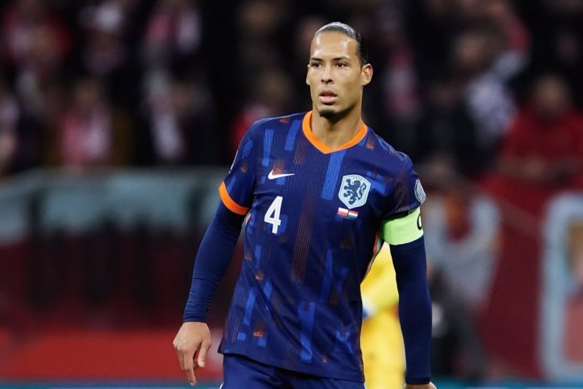 Van Dijk Resmi Lampaui Frank de Boer, Dunia Sepak Bola Beri Apresiasi