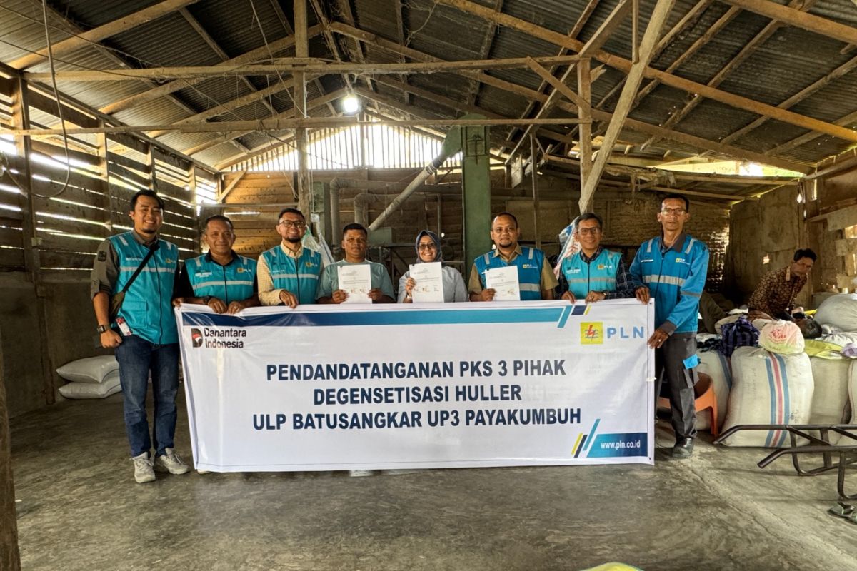 PLN UP3 Payakumbuh kuatkan produktivitas pertanian rakyat dengan huller listrik kolaborasi tiga pihak