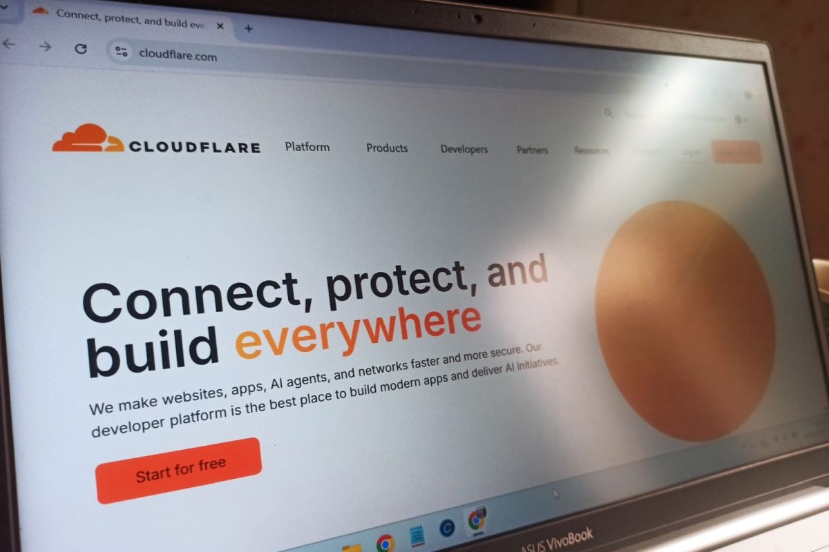 Cloudflare diperintahkan bayar Rp53 M terkait manga bajakan