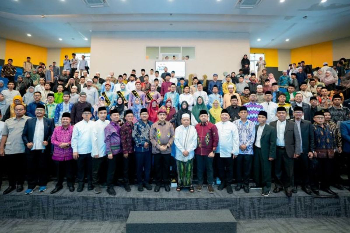 Wamenag dorong pesantren lahirkan generasi berwawasan luas dan adaptif