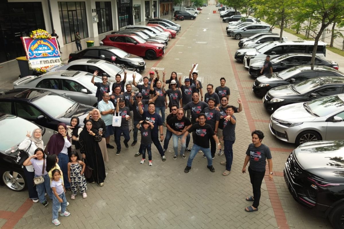 Perayaan hari jadi ke-14 ALTIC diisi dengan penanaman bibit mangrove