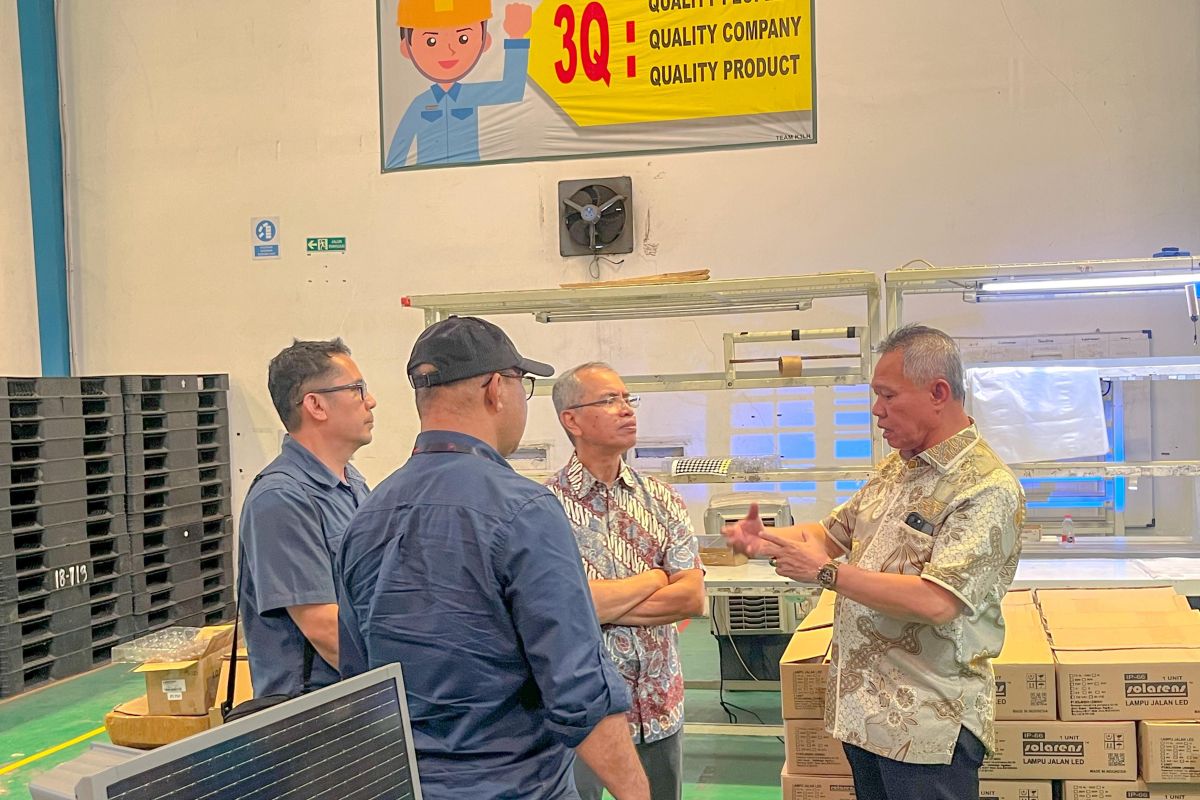 Pemkab Sigi pasang PJU solar cell di 8 Jembatan tahun 2026