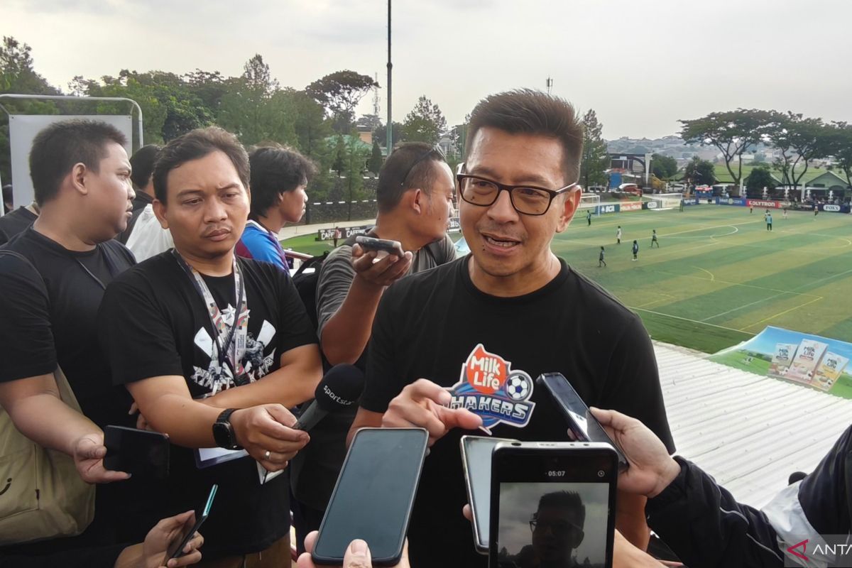 2.695 siswi adu kemampuan di seri penutup MilkLife Soccer Challenge